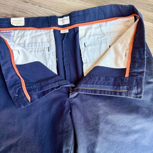 Dockers Size 34x34 Signature Khaki D2 Straight Fit Flat Front Navy Pants - Picture 5 of 12